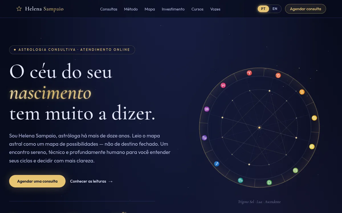 Site celestial indigo com constelacoes e mapa astral dourado para astrologa