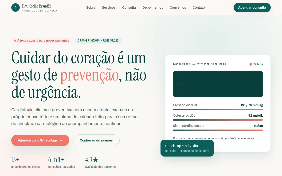 Site clinico claro com linha de eletrocardiograma animada para cardiologista